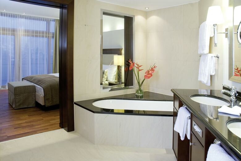 Austria Trend Hotel Schloss Lebenberg