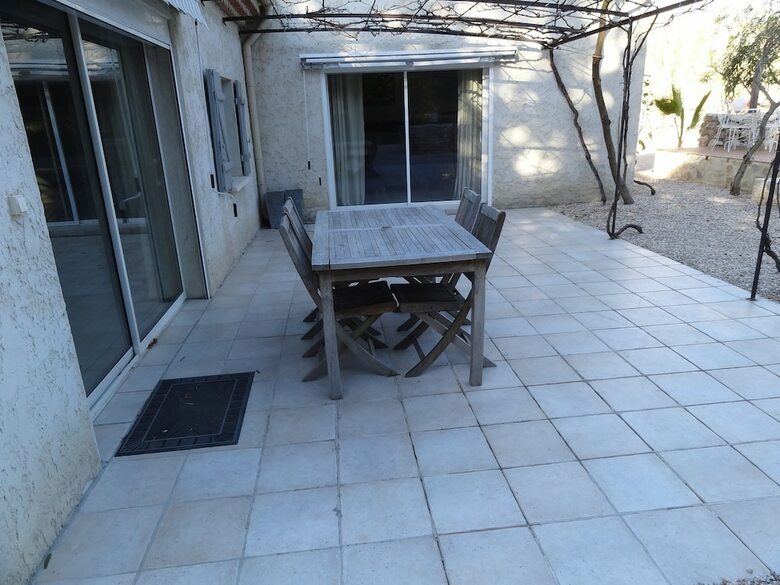 Hotel Locations Des Alpilles