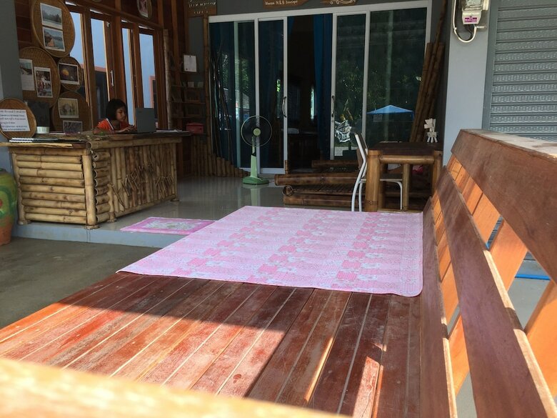 Hostal Khaosok N & B Boutique