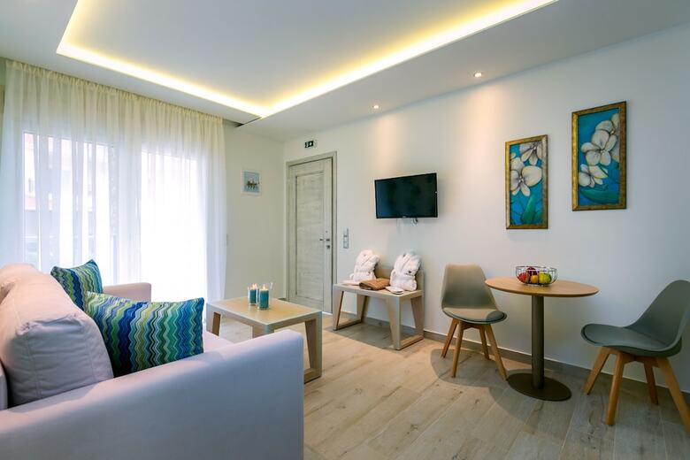 Hotel Lobelia Luxury Suites