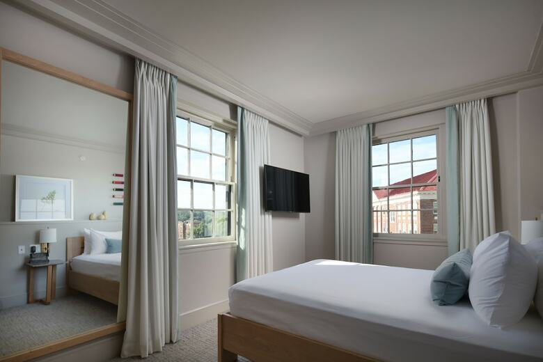 Hotel Weyanoke