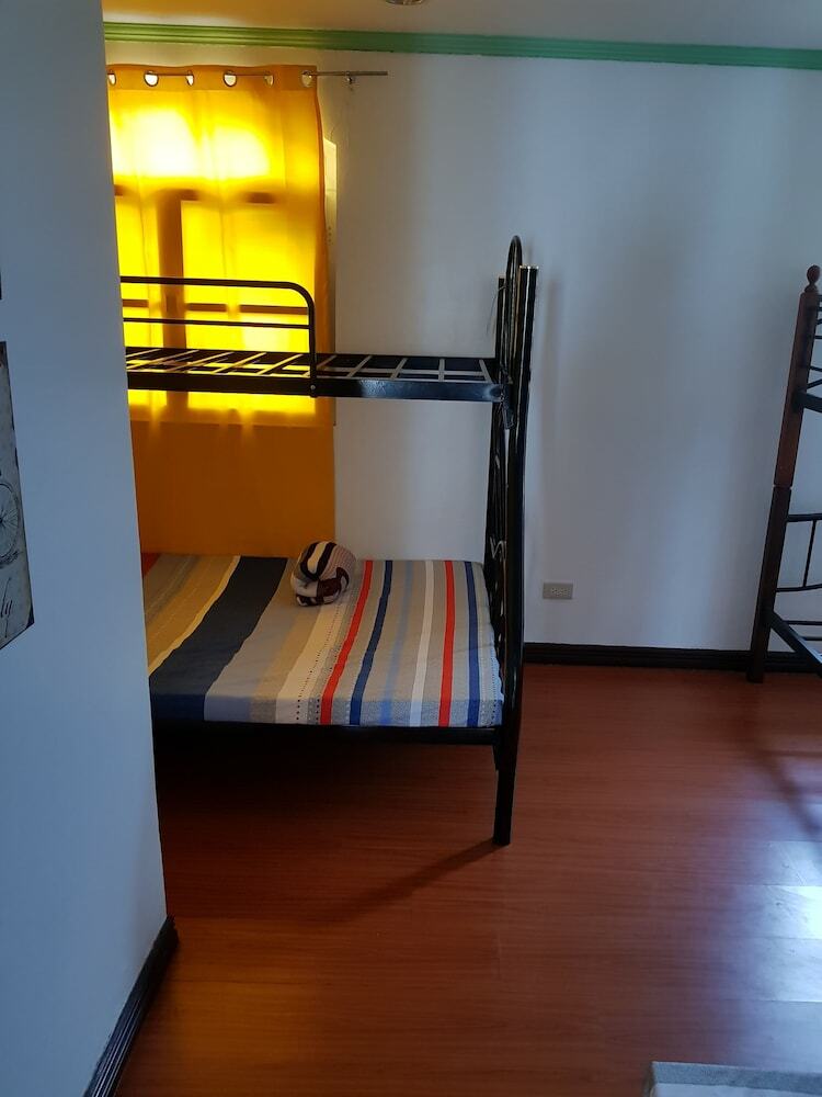 Unit 8 4br Zara Myshka Apartelle