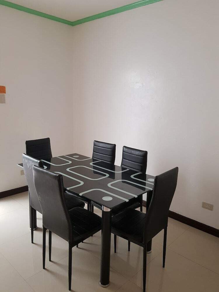 Unit 8 4br Zara Myshka Apartelle