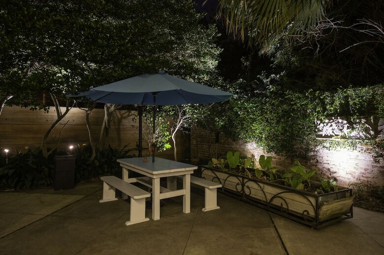 Villa 5 Br - Best Location Next To French Qt