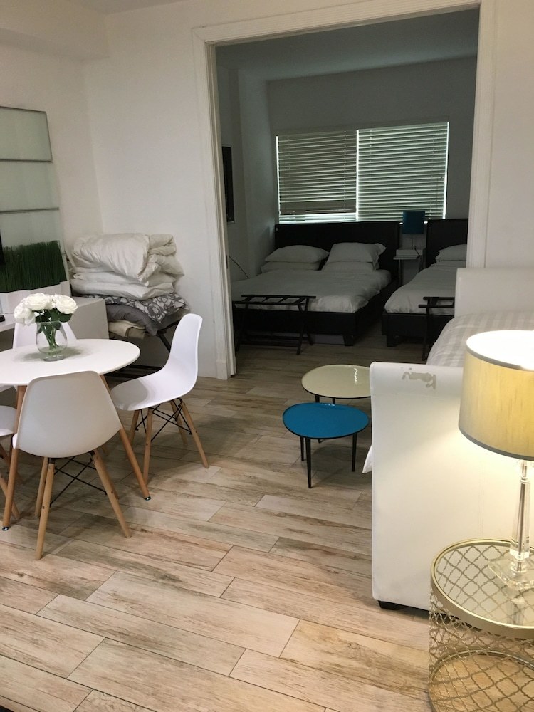 2br Ocean Drive. Newly Renovated