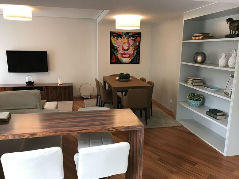 Apartamentos Lux Bolh�o