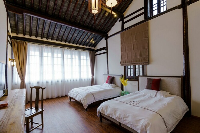 Yi Garden Cultural Hotel Disney Branch