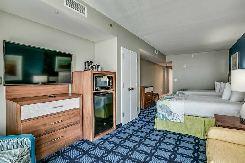 Hotel South Bay Inn & Suites