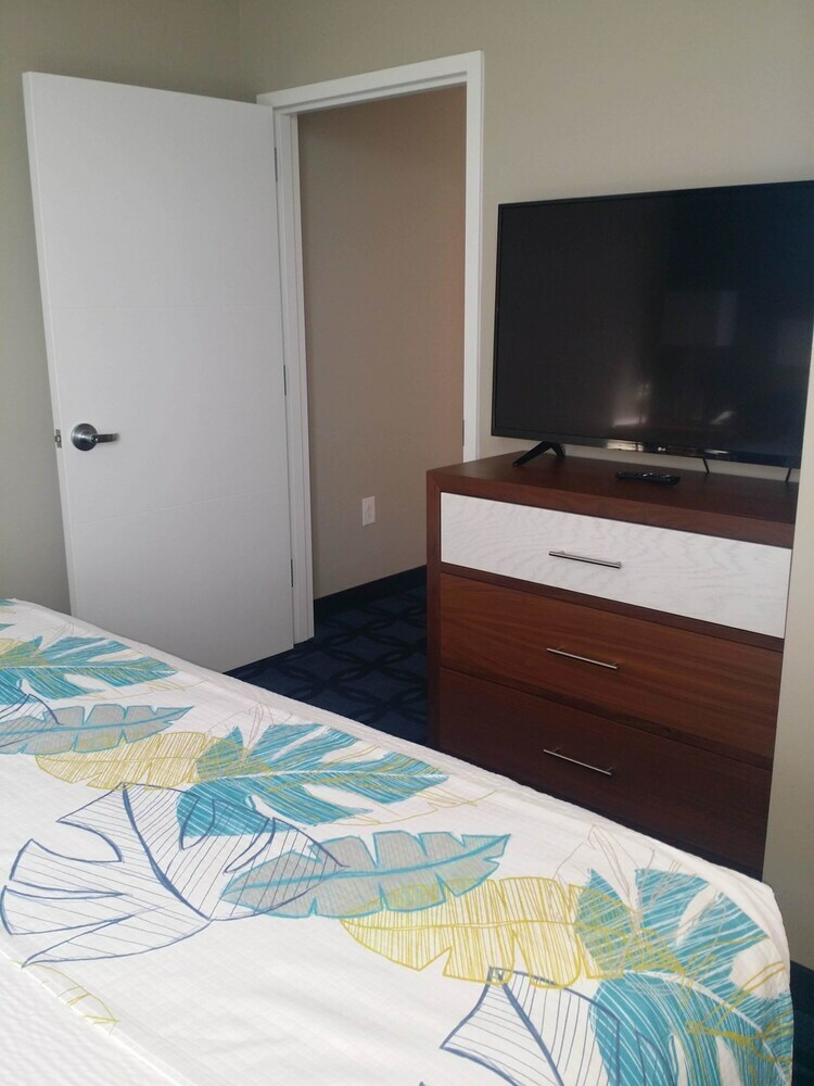 Hotel South Bay Inn & Suites