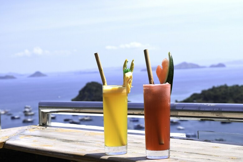 Bed & Breakfast La Cecile Hotel And Cafe Komodo