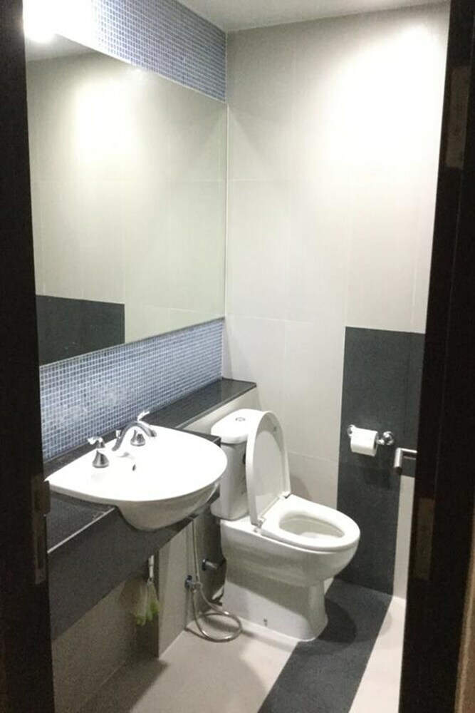 Apartamentos The Fah Condominium
