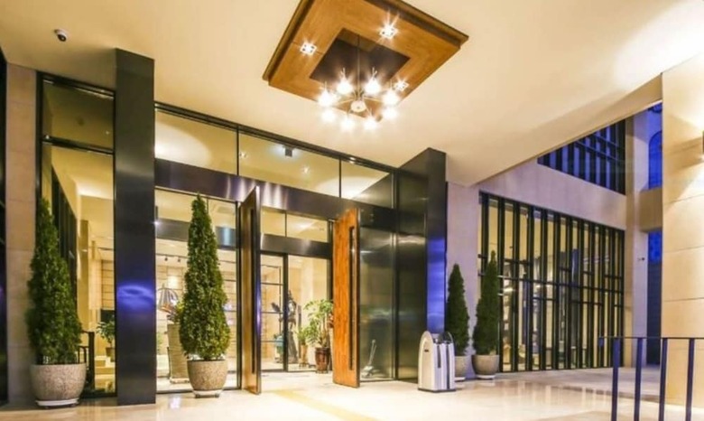 Yeoubi Hotel