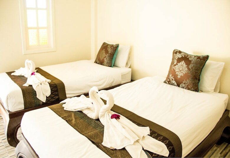 Hotel Raiwin Buri Resort