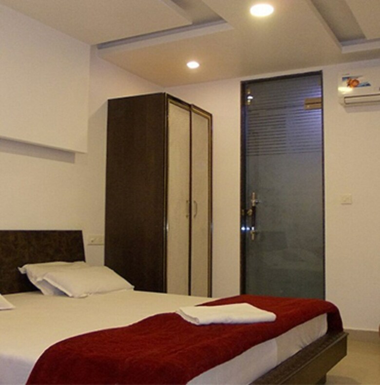 Hotel Uttaranchal Tourist Guest House