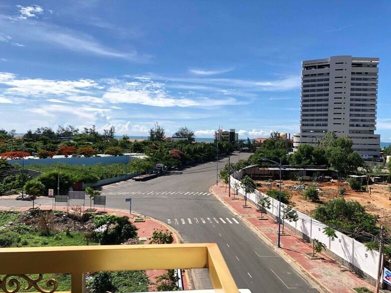 Bien Xanh Hotel