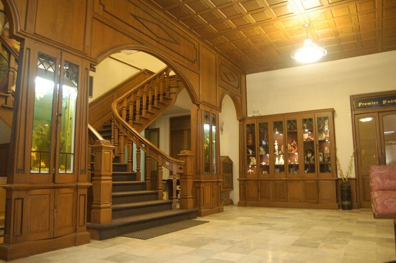 Hotel Aram