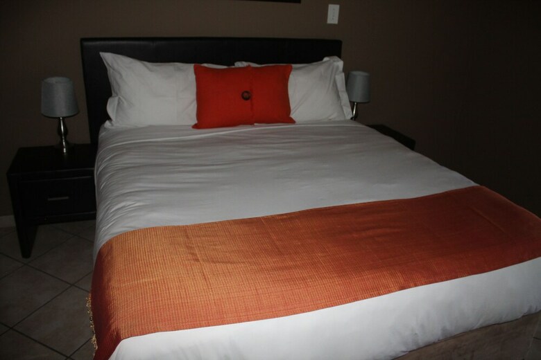 Hotel Sleep-time Guest Lodge