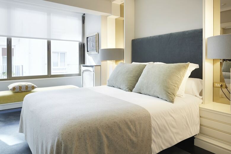 Playa de La Concha 10 Apartment By Feelfree Rentals