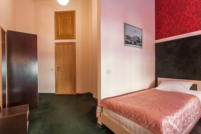Hotel Democrat On Kamennoostrovsky 26-28