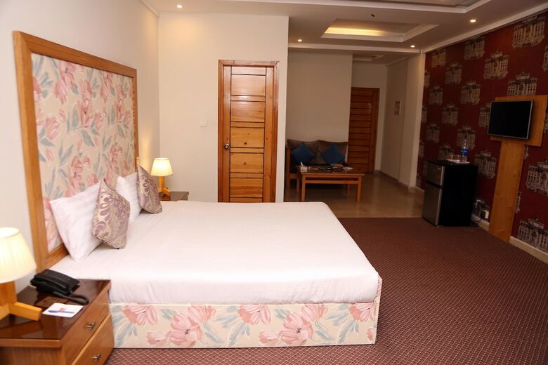 Grand Islamabad Hotel