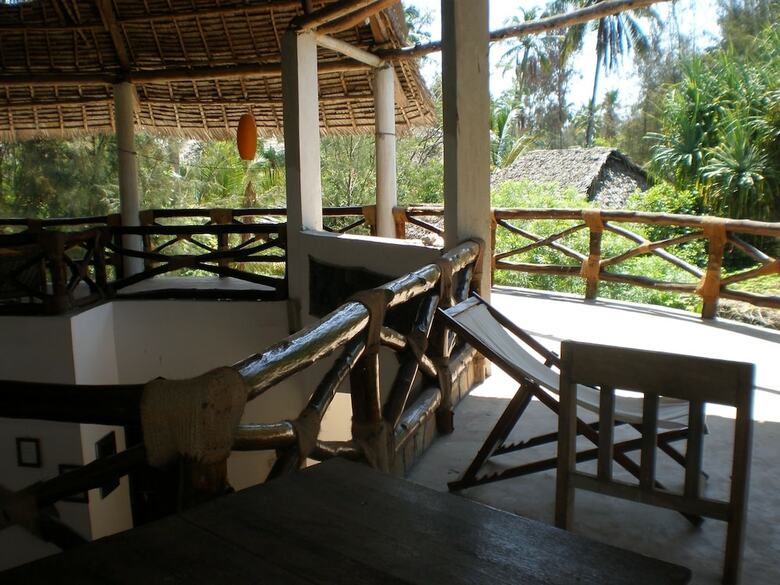 Hotel Casa Umoja Guesthouse