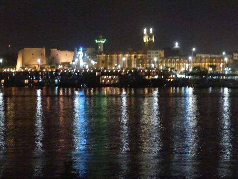 Aparthotel Luxor Plaza House