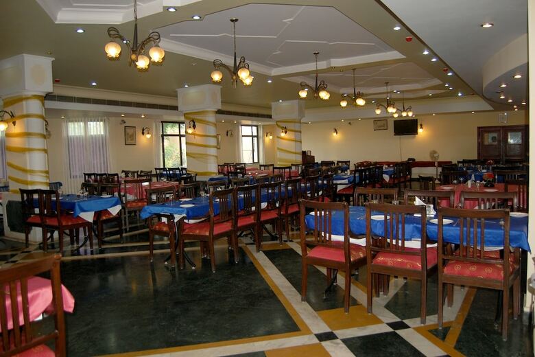 Hotel The Royal Residency