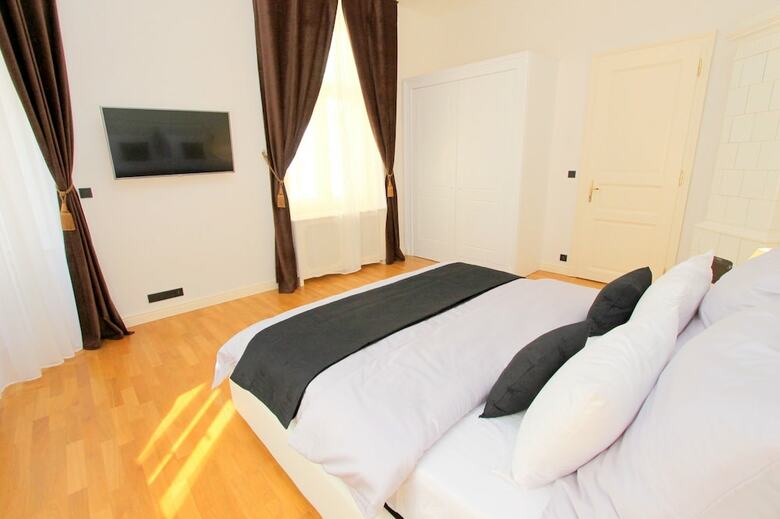 Luxury Apartments Kroc�nova