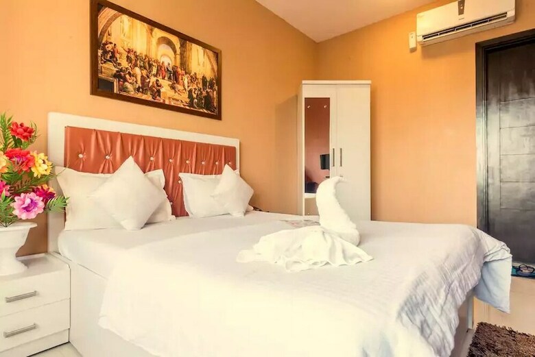 Aparthotel Gagal Home Business Suite