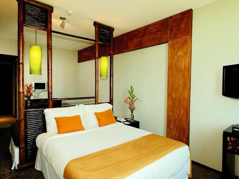 Hotel Ritz Lagoa Da Anta Urban Resort