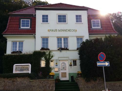 Hostal Hotel Garni Haus Sonneneck