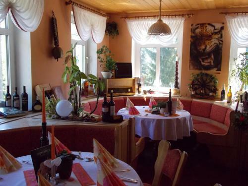 Landhotel Weisses R��`l
