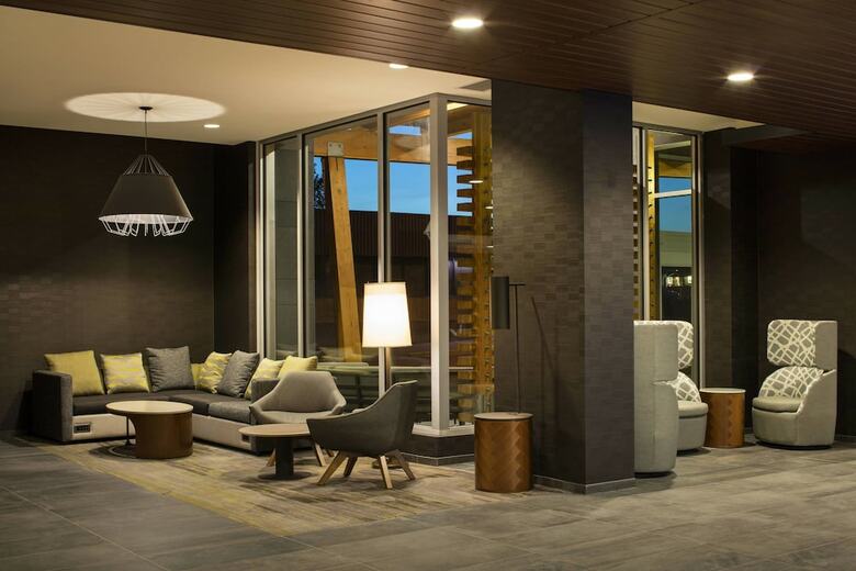 Hotel Courtyard By Marriott Prince George
