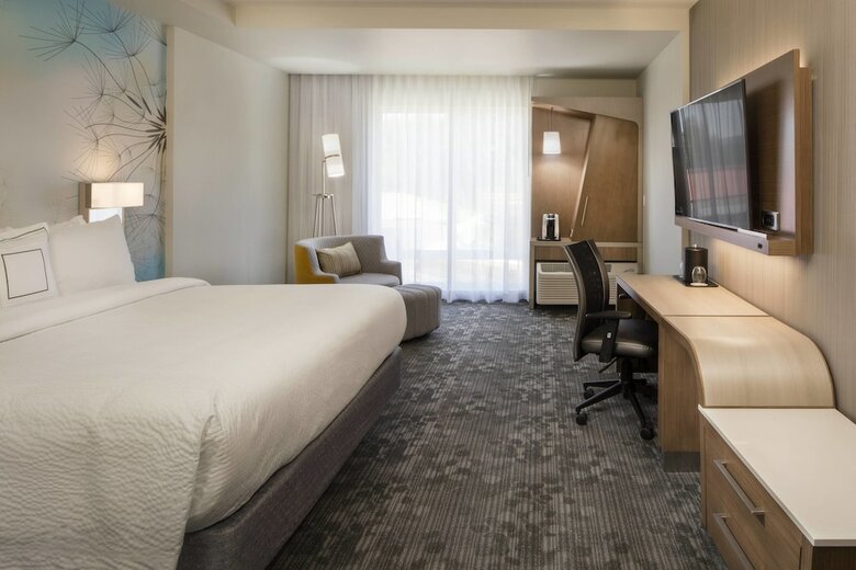 Hotel Courtyard By Marriott Prince George