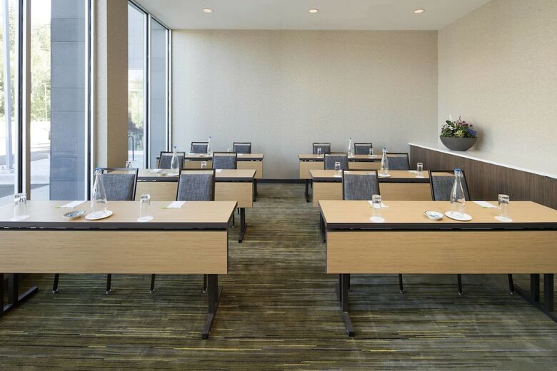 Hotel Courtyard By Marriott Prince George