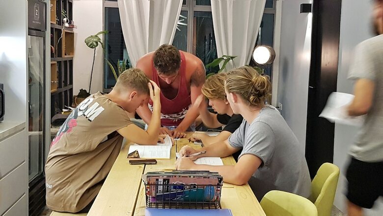 Hostal Zoku Lifestyle