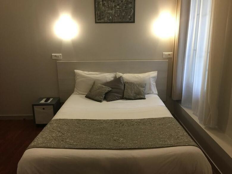 Hotel H�tel Vend�me