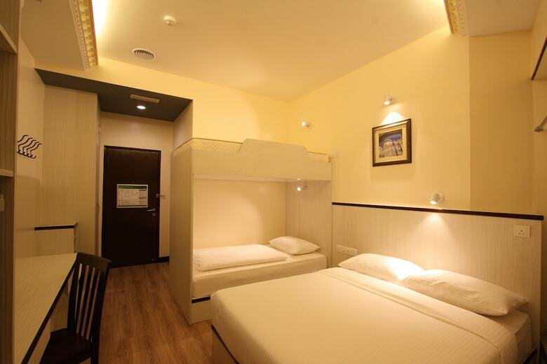 Hotel Shamrock Guest House II
