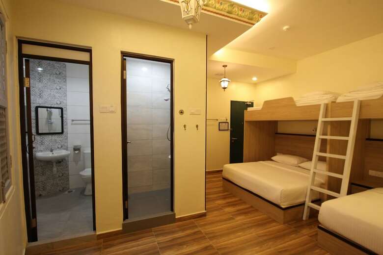 Hotel Shamrock Guest House II