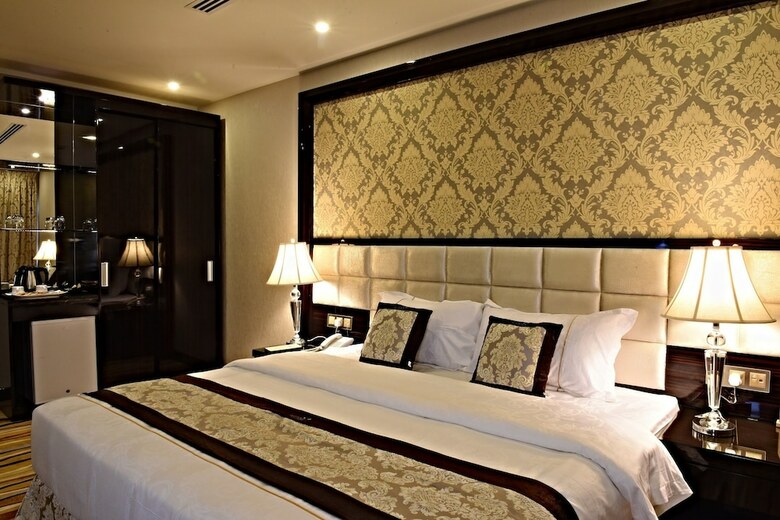 Garden Plaza Hotel