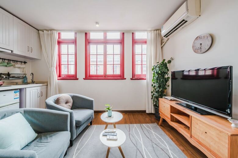 Cozy Apartment Best Location 302