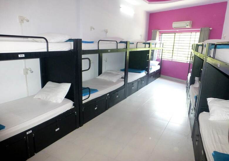 Hostal Hangout Hostel Hcm