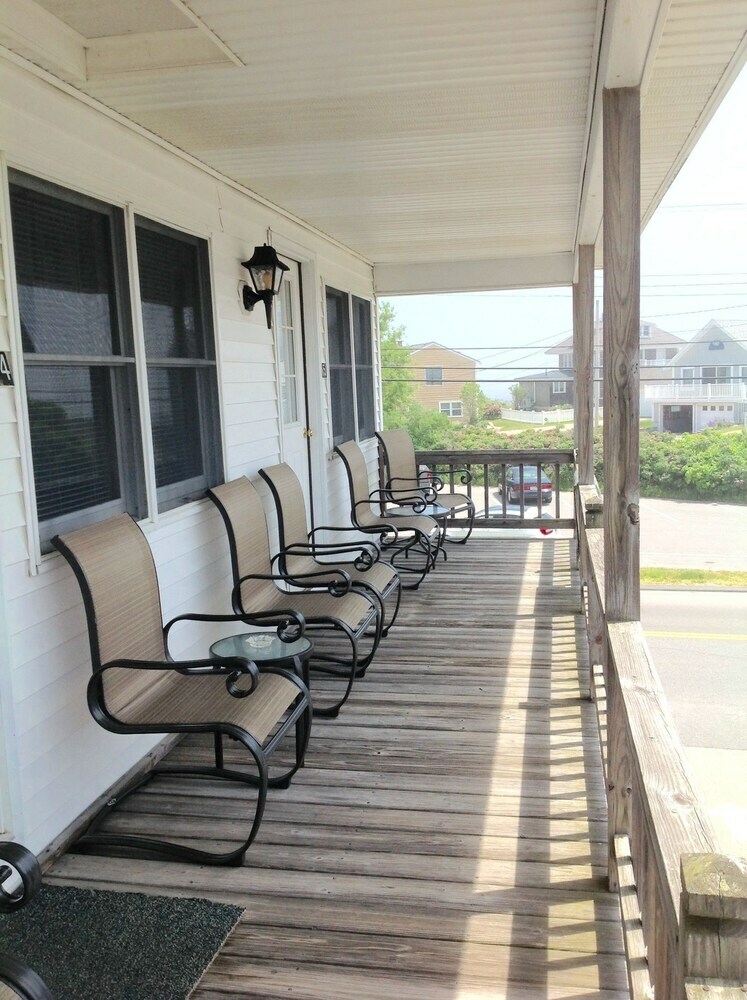 Moody's Motel & Cottages