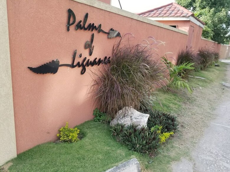 Villa Palms Of Liguanea