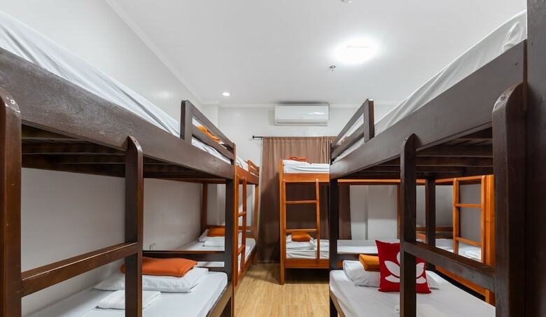 Hotel Zen Rooms Vigan Tourist Inn