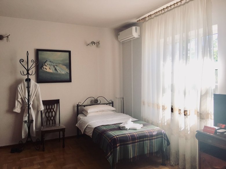 Bed & Breakfast Astoria Garden