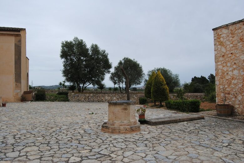 Hotel Rural Es Riquers