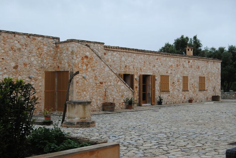 Hotel Rural Es Riquers