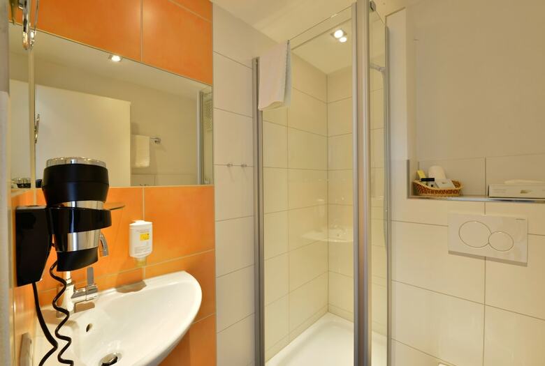 Hotel G�stehaus Fliegendes Klassenzimmer