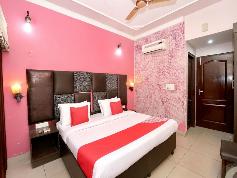 Oyo 1357 Hotel Midland
